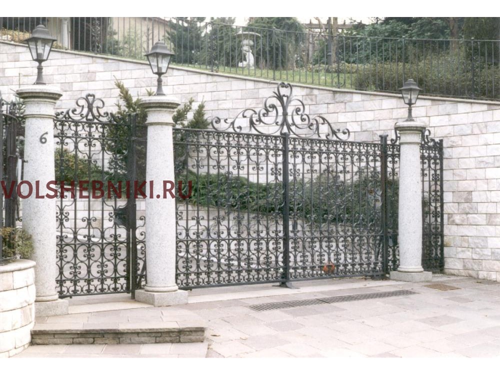 ПРОЗРАЧНЫЕ КОВАНЫЕ ВОРОТА ВКВ-19