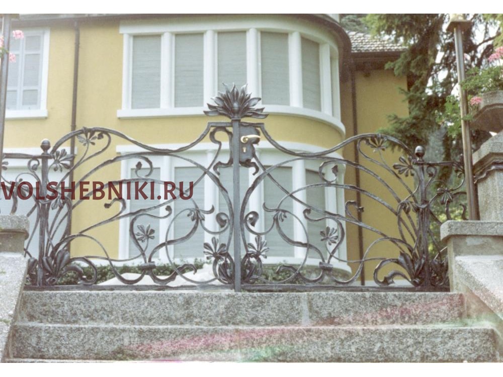 НИЗКИЕ КОВАНЫЕ ВОРОТА ВКВ-22