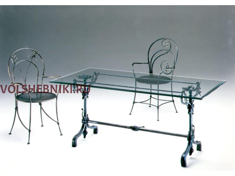 КОВАНЫЙ СТОЛ И СТУЛЬЯ ВКСС-10